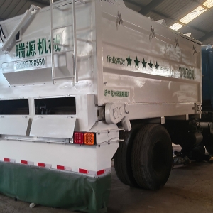 12方撒布车