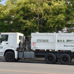 12方撒布车